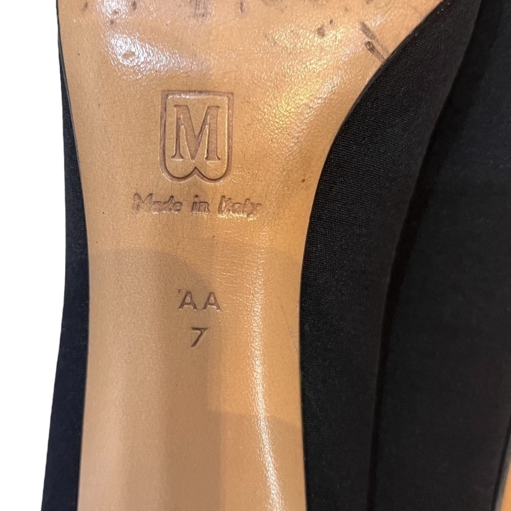 Bruno Magli Vintage Pumps Black Matte Fabric & Unique Heel Italian Sz 7 N - Picture 12 of 12